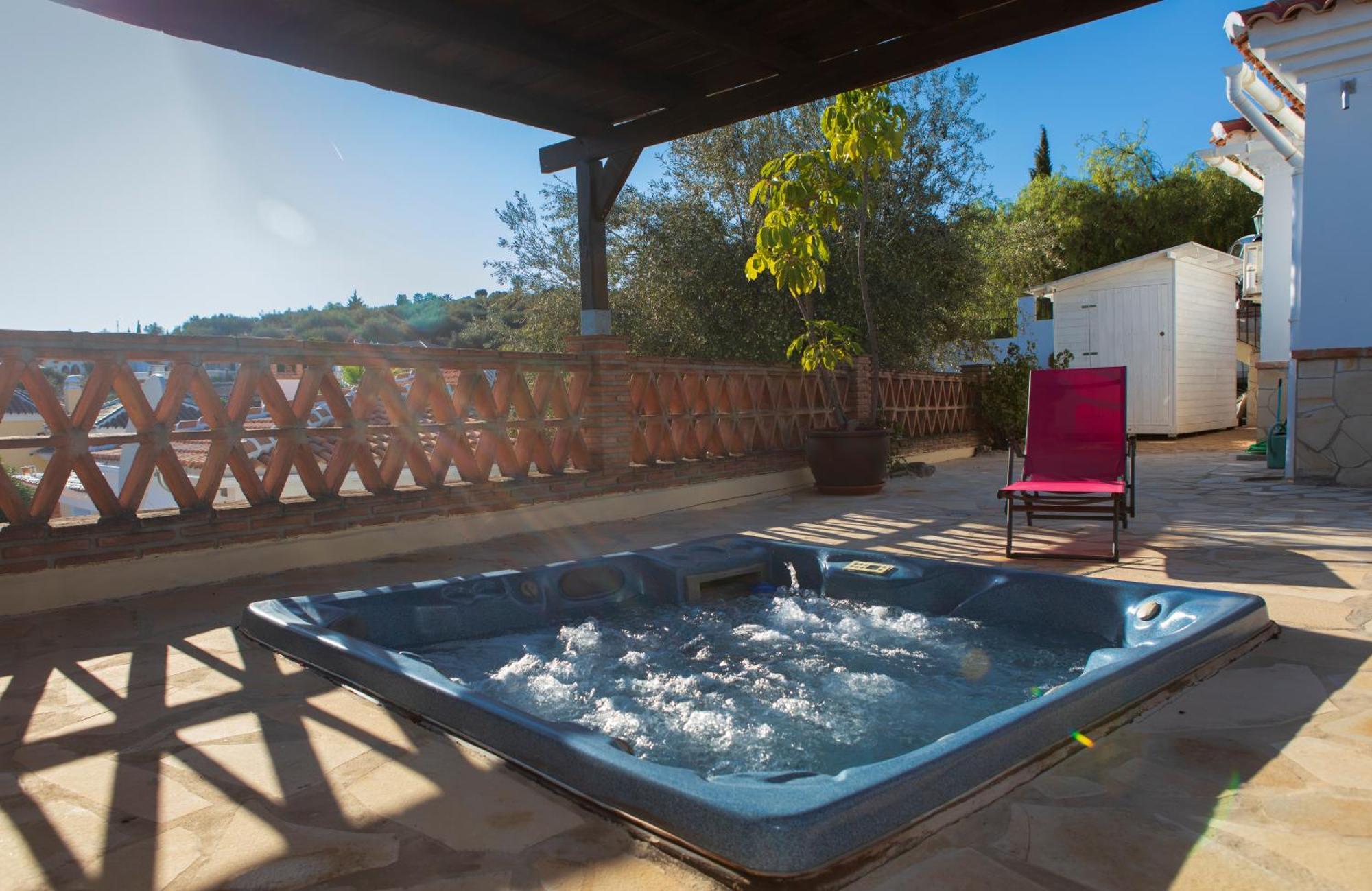 Hotel Cortijo De Salia Alcaucín Quarto foto
