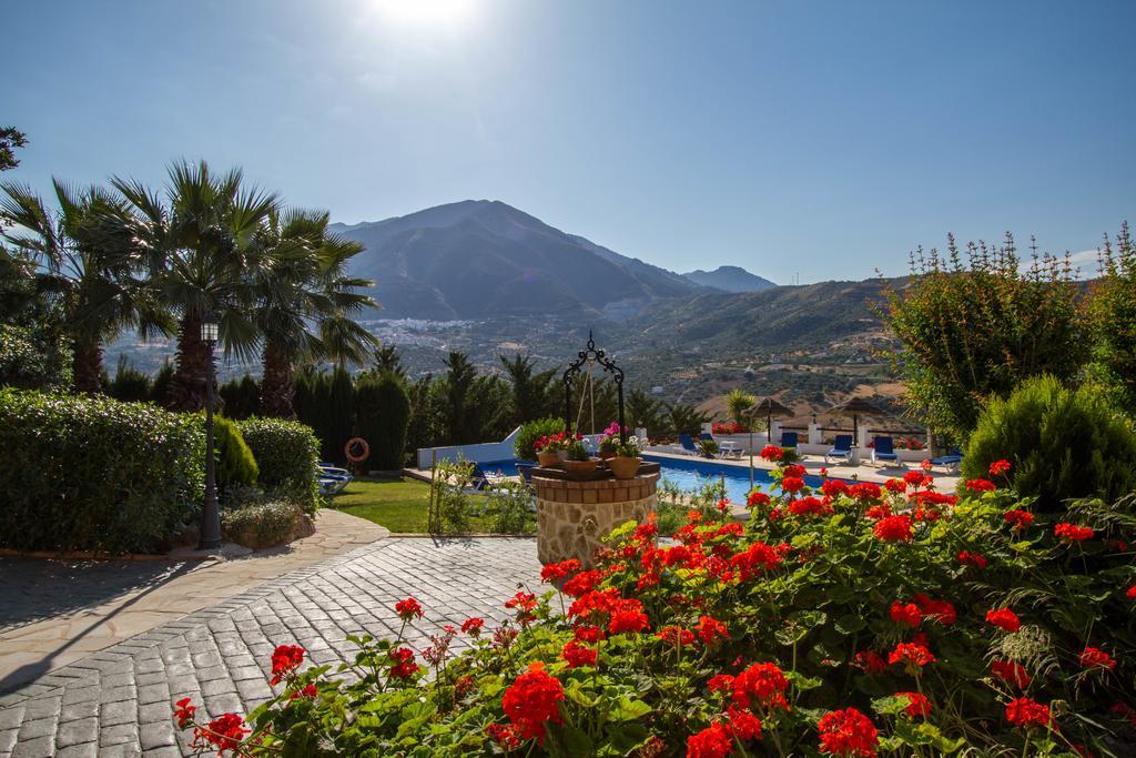 Hotel Cortijo De Salia Alcaucín Exterior foto